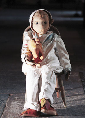 Robert-the-Haunted-Doll-from-KWAHS-PR.jpg
