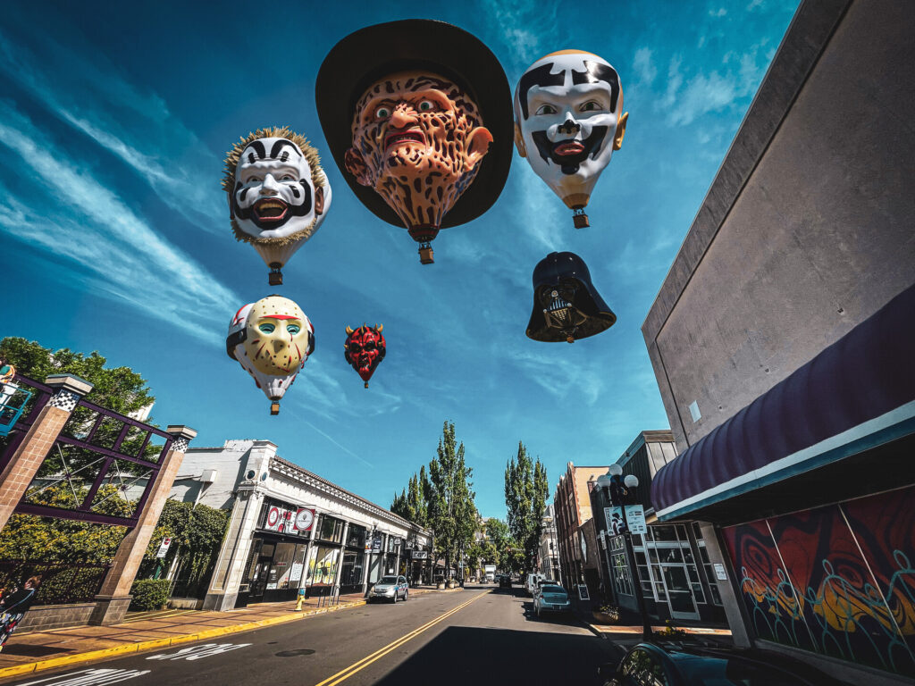 Is there really a horror hot air balloon festival?